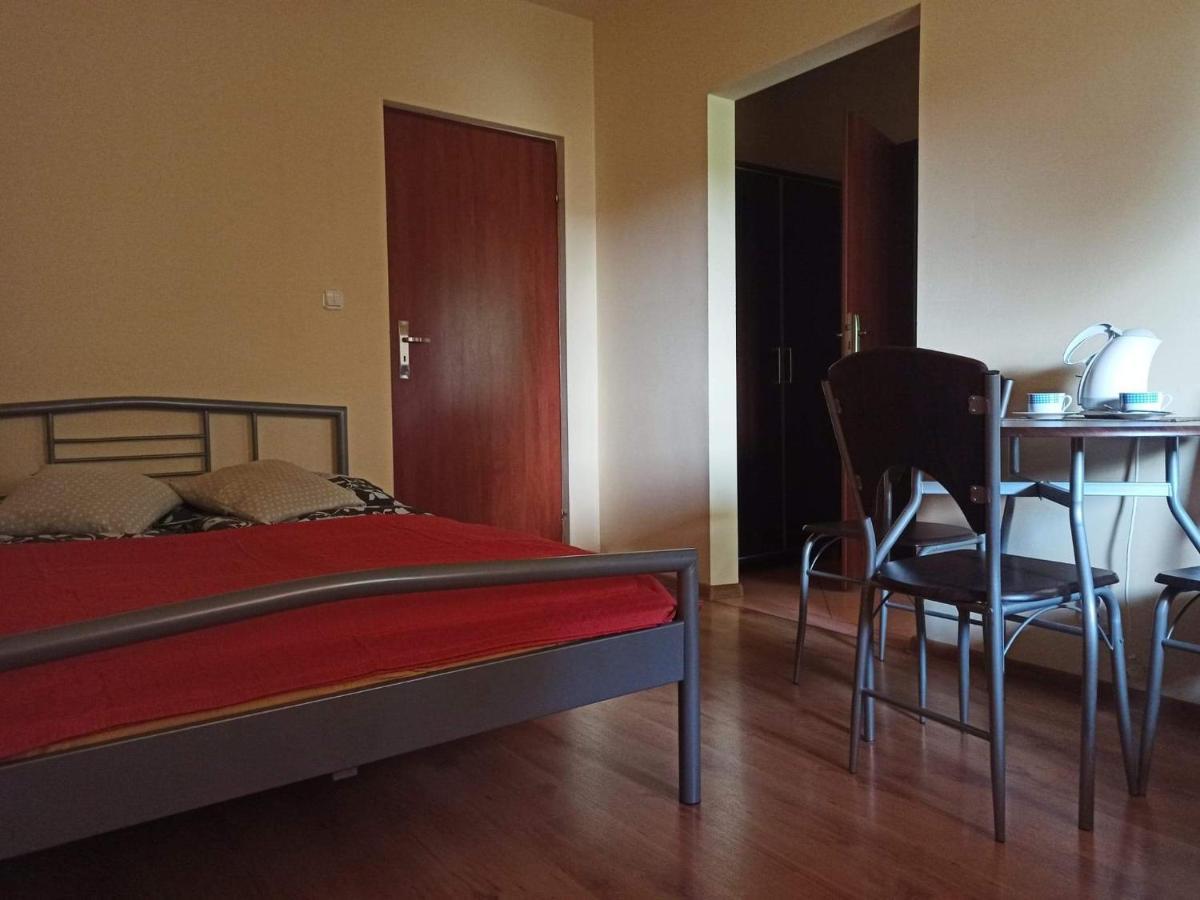 Apartamento Przylesie Uniejów Exterior foto